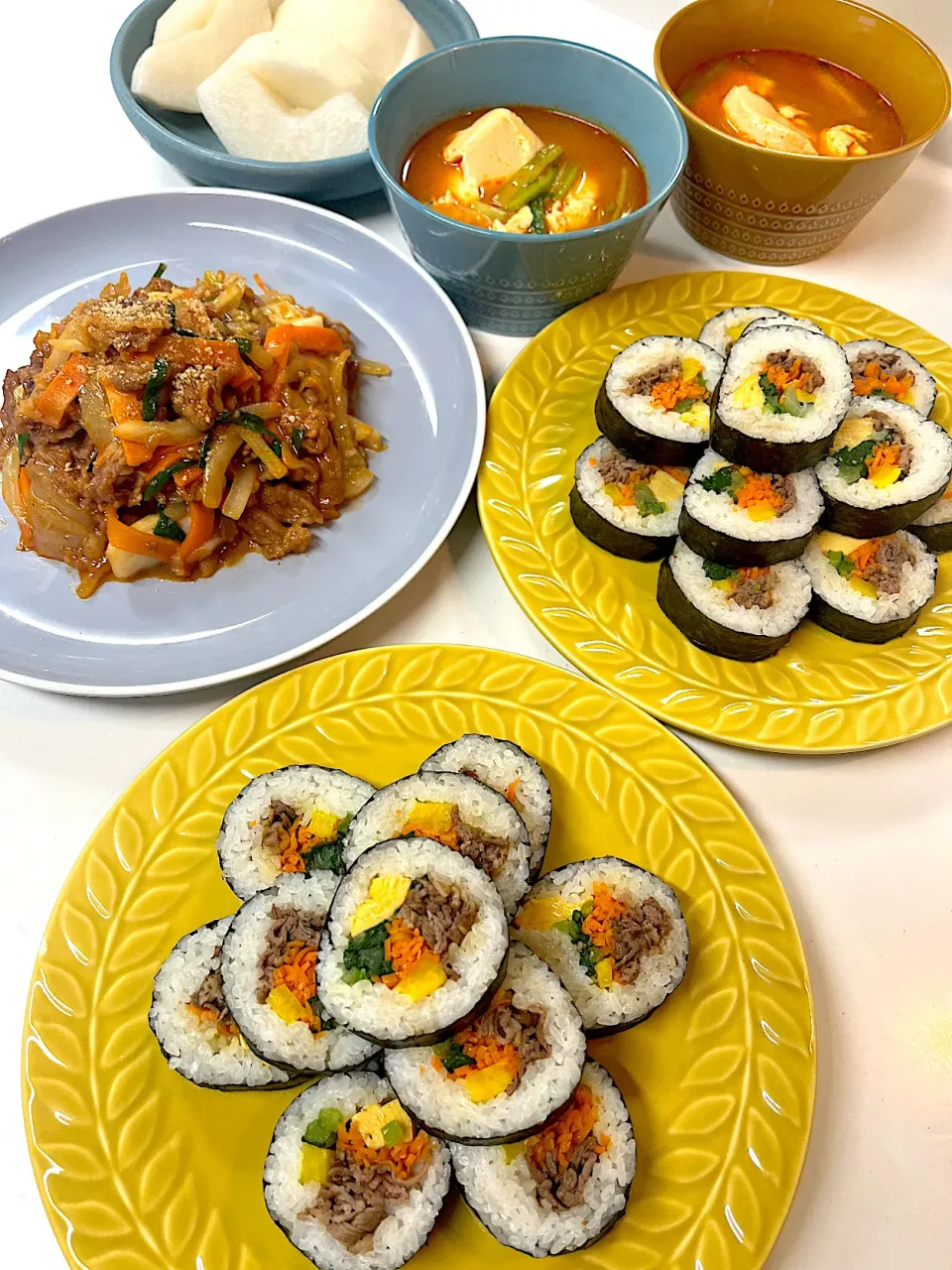 キンパとプルコギとスンドゥブの夜ご飯。|＊みお＊さん