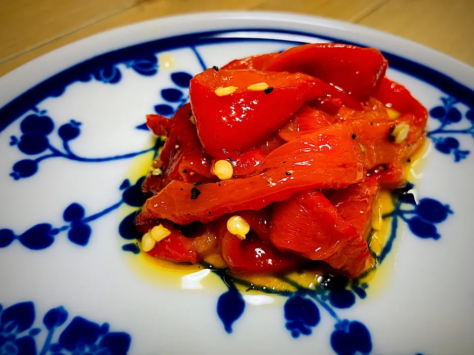 ガブリエル（赤ピーマン）のマリネ|ご飯はん♪さん