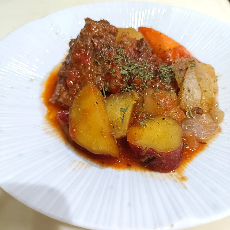 牛すじの赤ワイン煮🍷|ファンメイ🌺さん