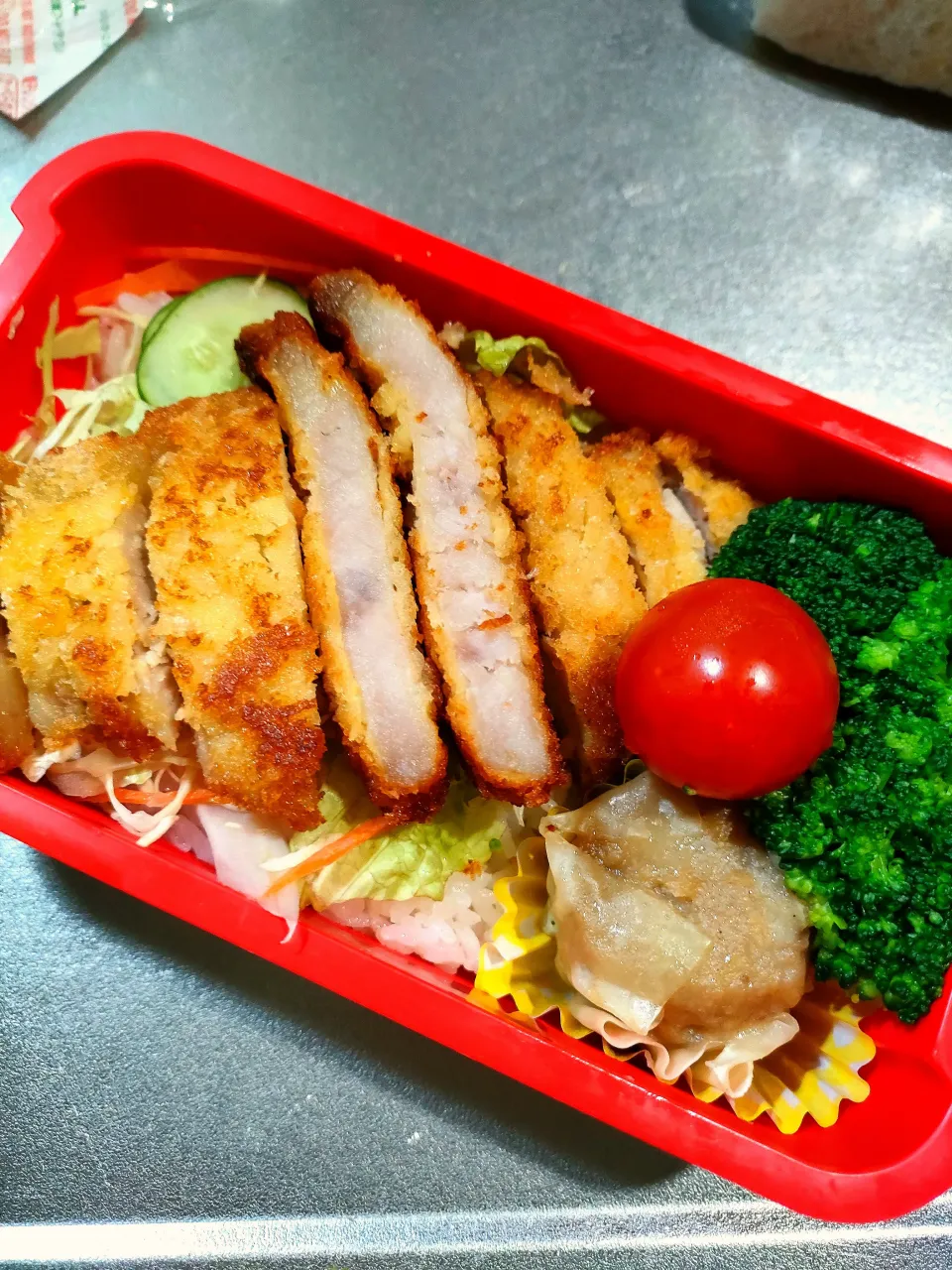 とんかつ弁当|アボカド🥑さん