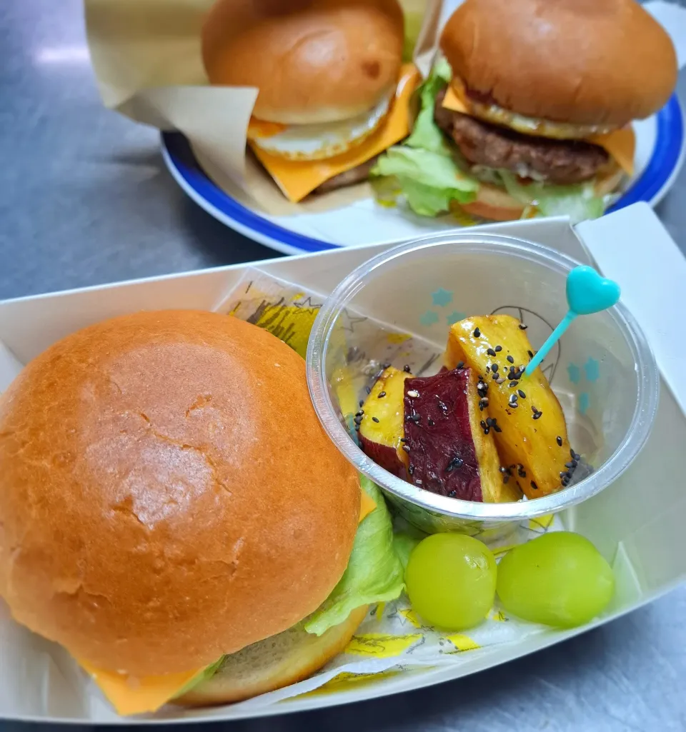 (๑•🐽•๑)㌧ハンバーガーランチ|ゆきさんさん