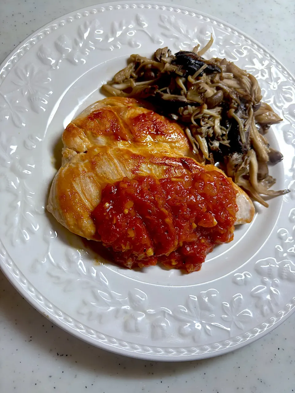 鶏胸肉のガーリックソース|こっぷさん