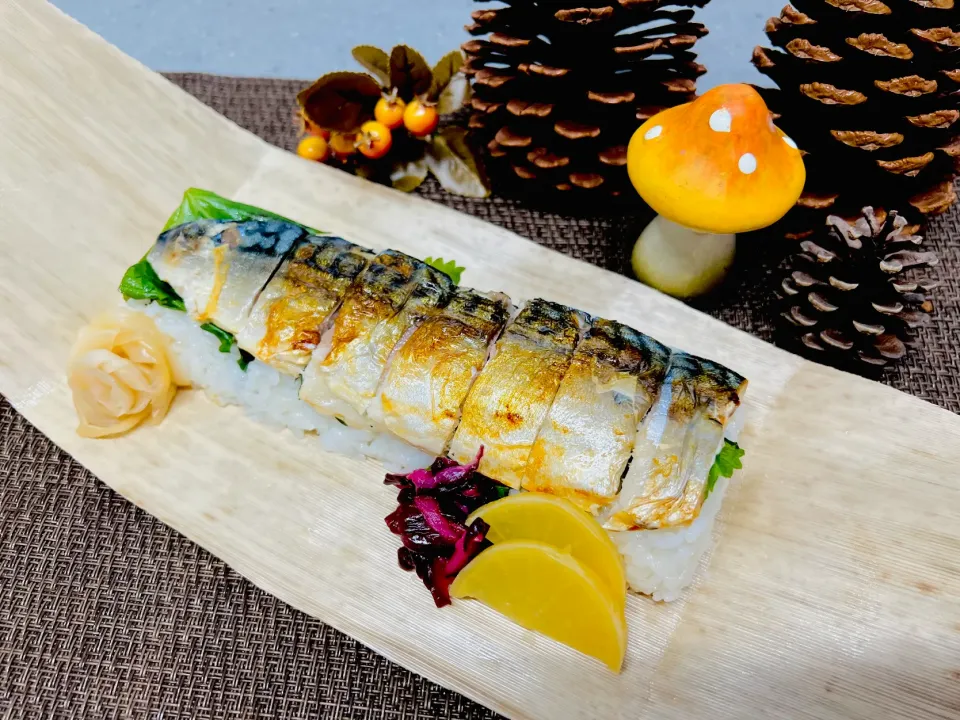 「焼き鯖寿司弁当」|バシュランさん