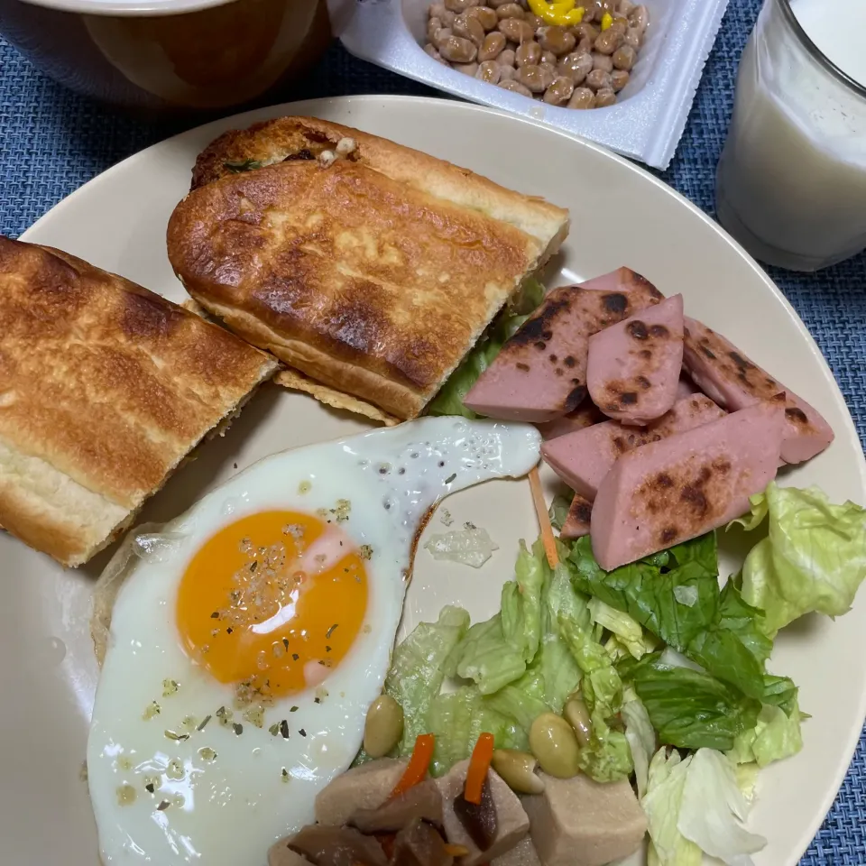 朝ごパン🥪|kazzz3さん