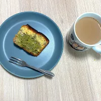 抹茶とドライリンゴのパウンドケーキ|ないきさん