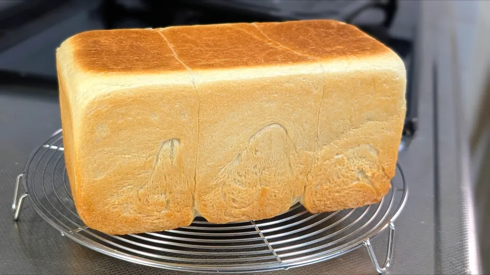 最後の食パン|f.1125beさん