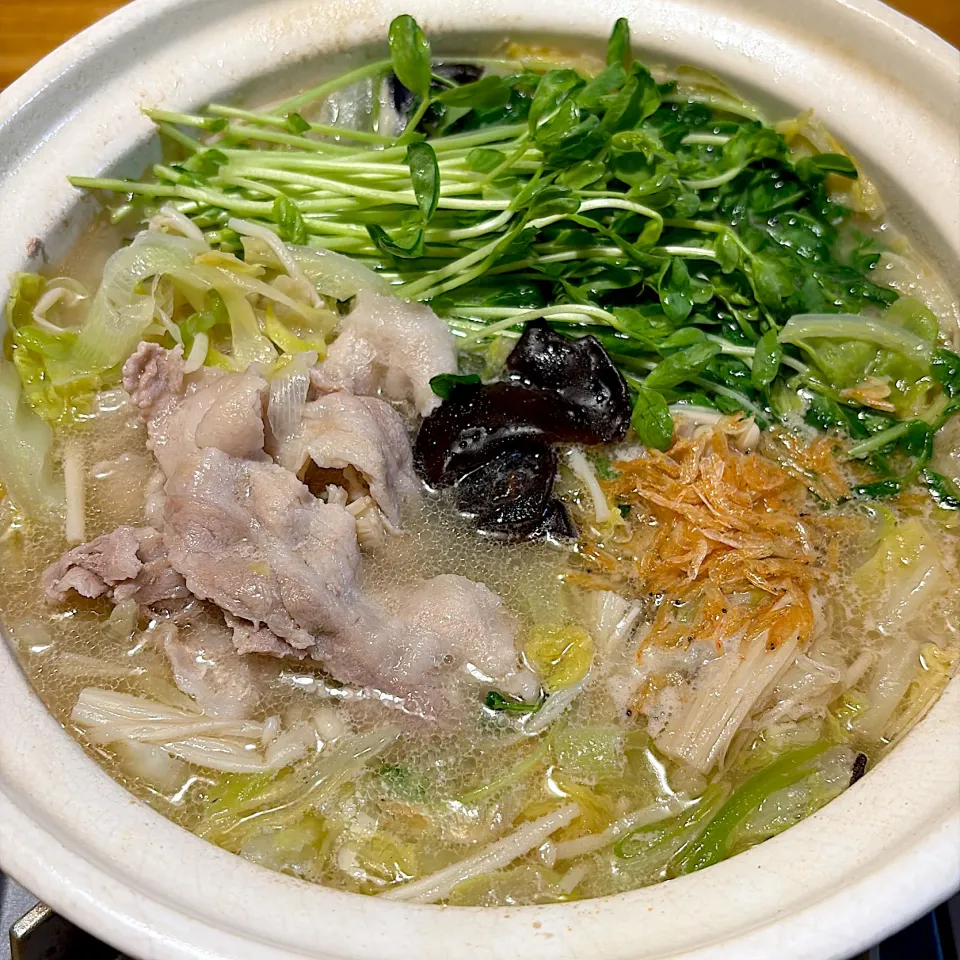 焼きあご白湯塩ラーメン鍋🍲|もえさん