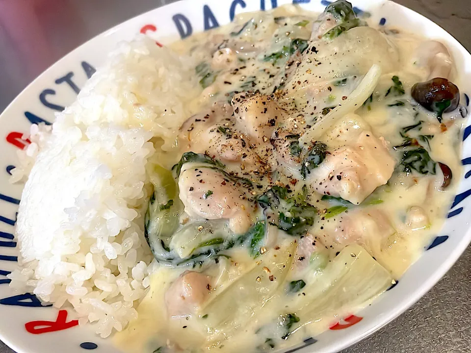 鶏とほうれん草のクリーム煮|しののののののさん