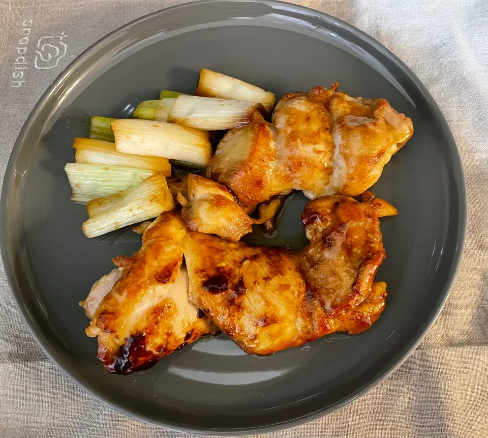 鶏モモ照り焼きと焼きネギ|みーぬさん