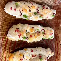 枝豆＆玄米チーズとローゼル塩漬け米粉パン🥖|kyon2さん