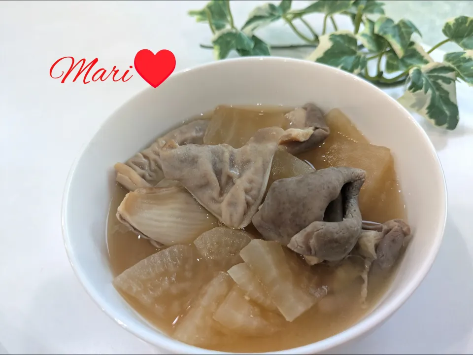 《レシピ有》大根1本分と豚ゆでもつの味噌煮込み。|Mariさん