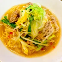 ✩.*˚ニラもやし味噌ラーメン|ゆきえもんさん