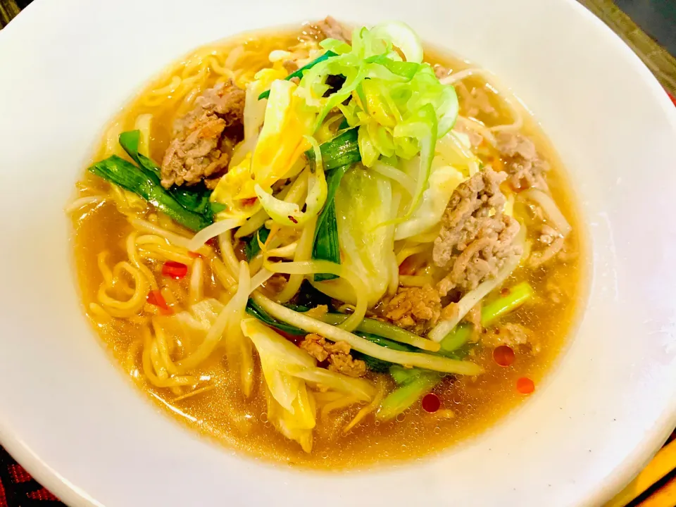 ✩.*˚ニラもやし味噌ラーメン|ゆきえもんさん