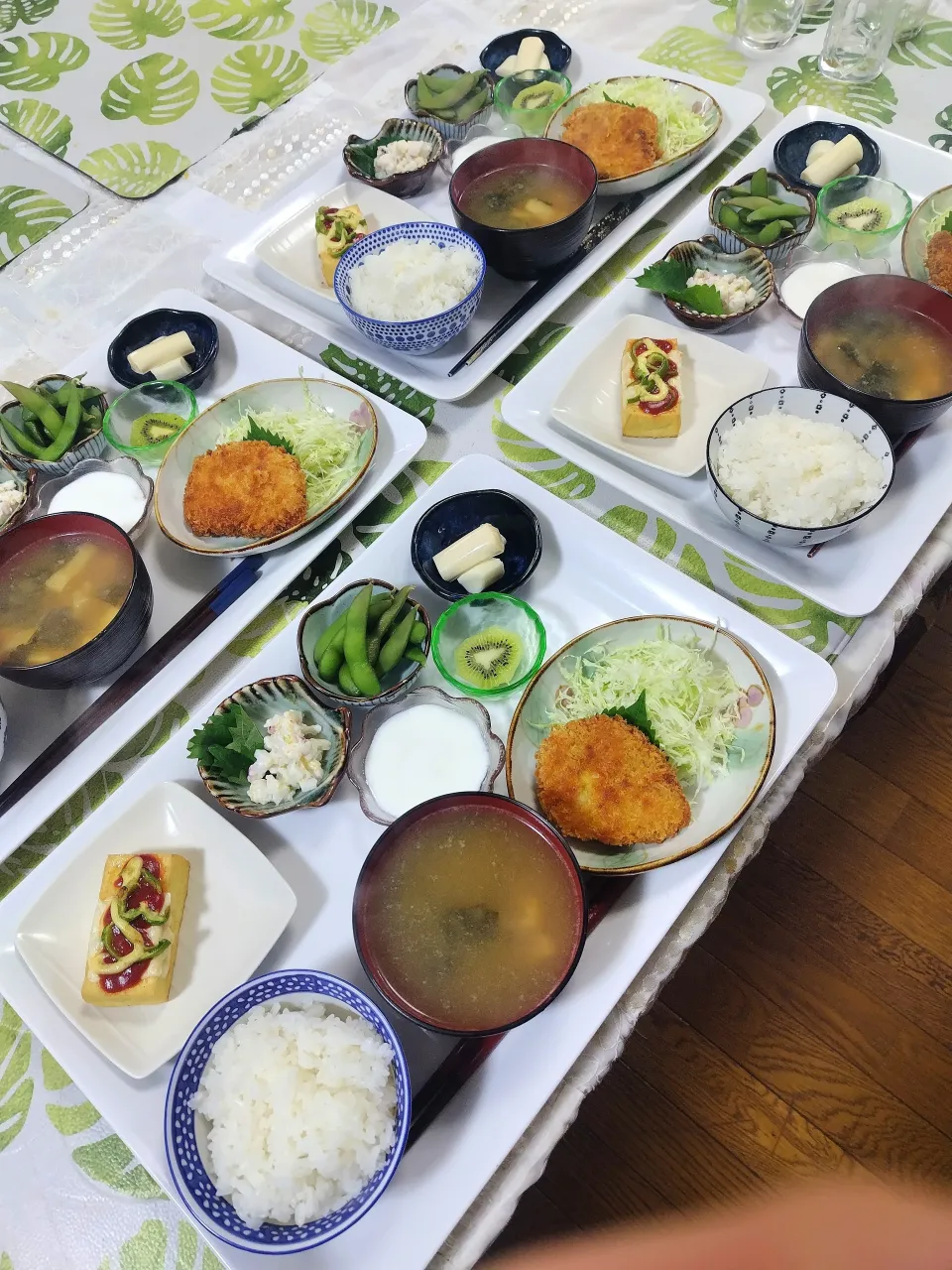 日曜日のお昼✨サーモンフライ定食です✨|rikako♪。.:＊さん