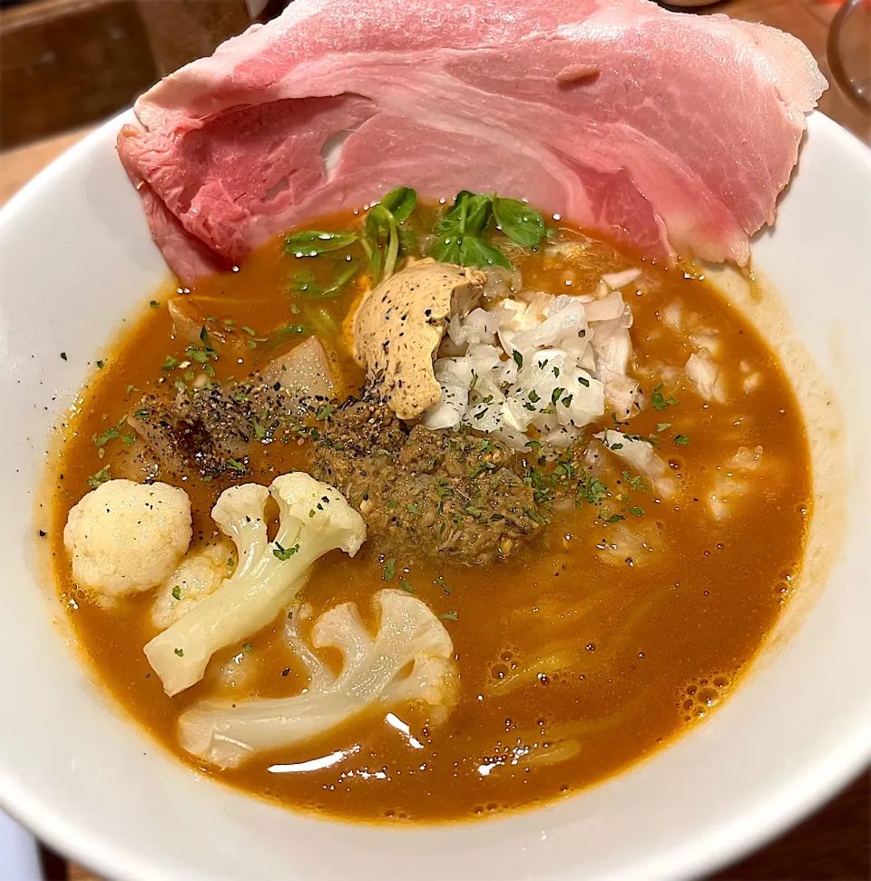 トリュフ香るUMAMI豚骨 ペスカトーレ仕立て〜ムール貝と生ポルチーニの恵み〜🍜|toshi,I🍴さん