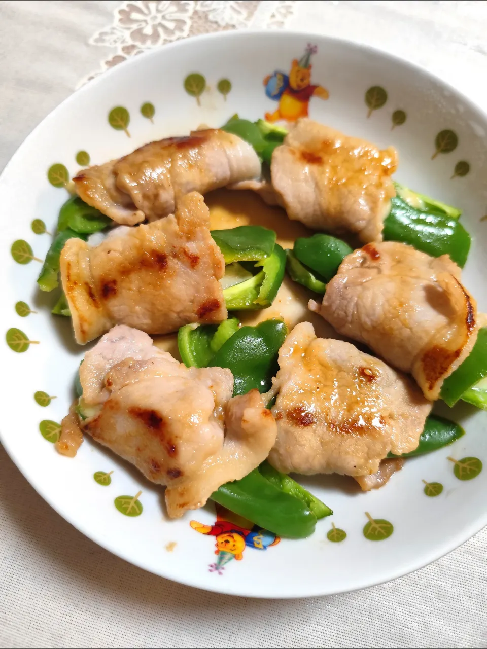 rikako♪。.:＊さんの料理 ピーマンのチーズ肉巻き!!生にんにくスライス入りで😊|m.rafuさん