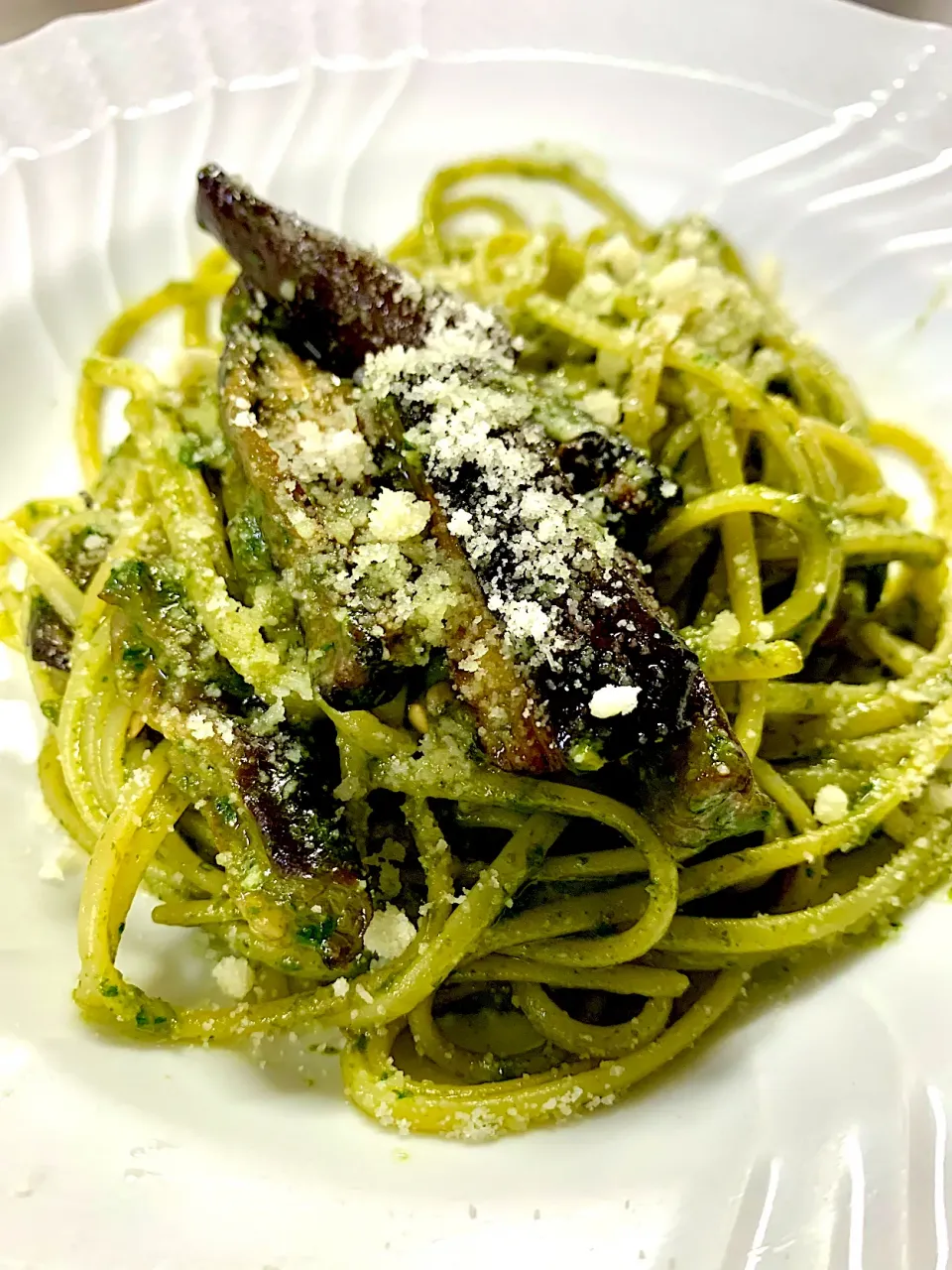 Pesto Pasta with Eggplant|gonbenさん