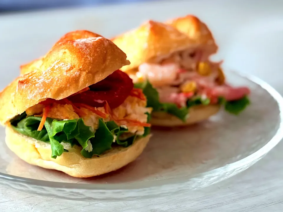 日曜の朝ごパン。米粉パンのミニバーガー|tap.rinさん