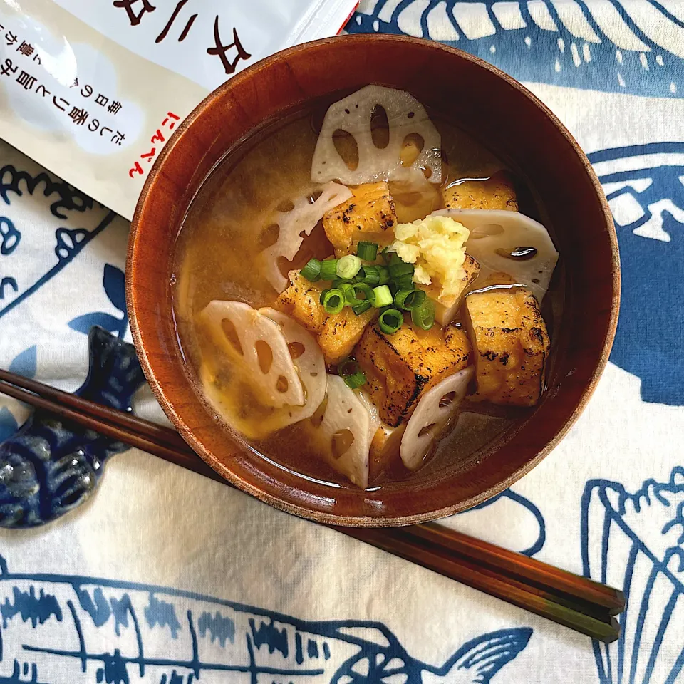 蓮根と炙り絹揚げの味噌汁|七海さん