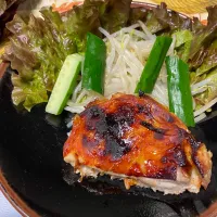 チキンシラチャーグリル|ネコさん