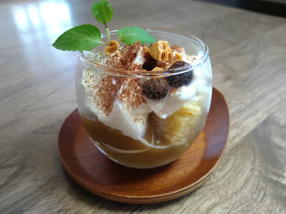 マロンクリームのグラスデザート|古尾谷りかこさん