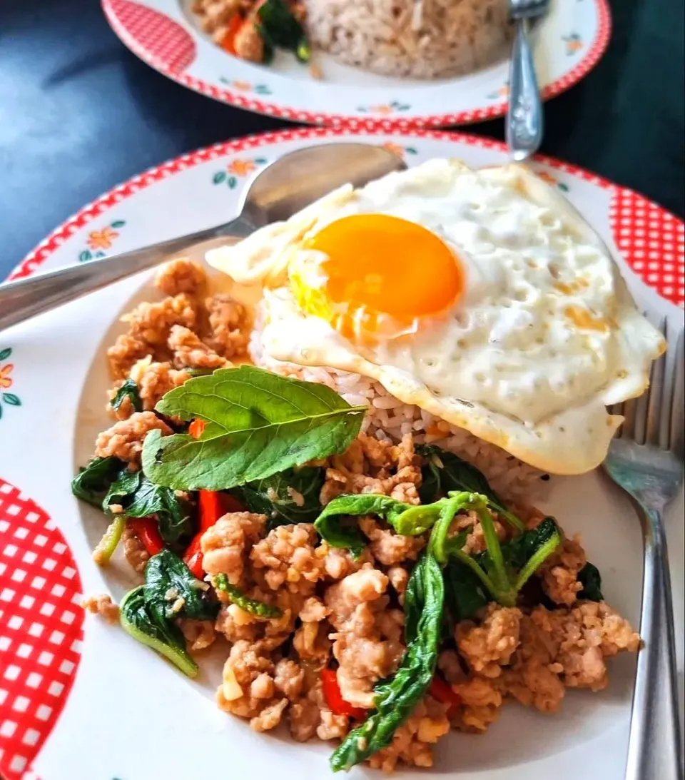 Gaprao Moo Sap & Kai Dao 🐷🌶🌶🍚🍳🤤|An'leeさん