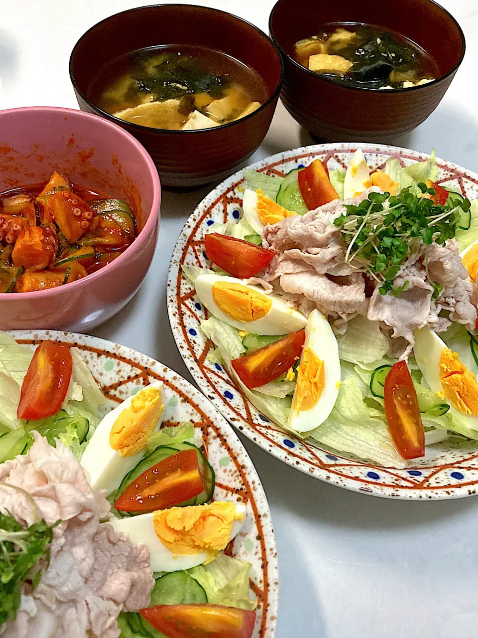 豚しゃぶサラダ&ピリ辛タコきゅうり&味噌汁|なおさん