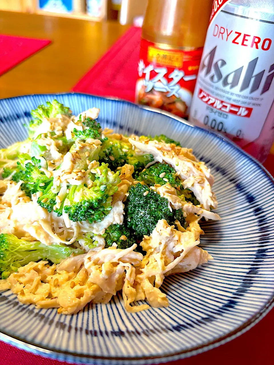 ブロッコリーとサラチキのオイマヨ和え🥦︎|おかちさん