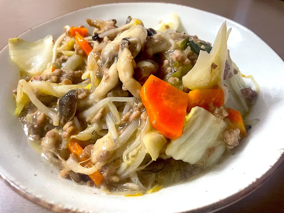 白菜とそぼろ肉のとろみ炒め|くうちゃんさん