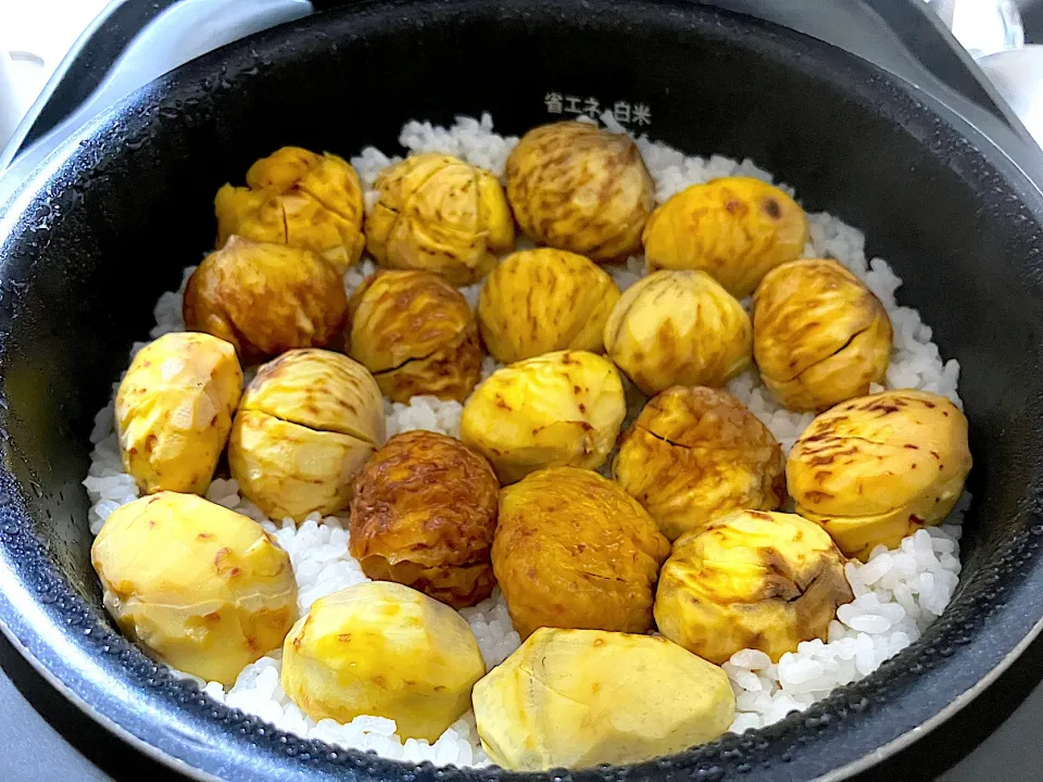＊秋の味覚🍁大粒の栗ごはん🌰＊|＊抹茶＊さん