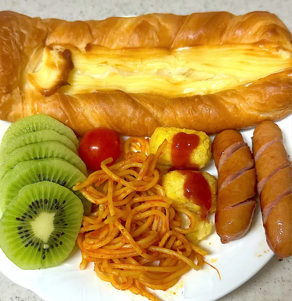 チーズデニッシュモーニング|besさん