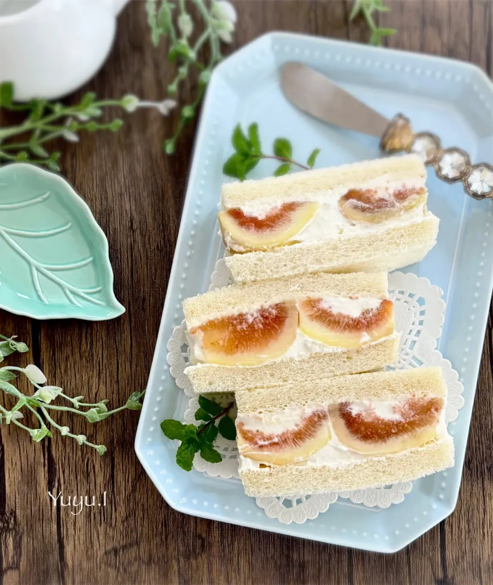 いちじくクリームサンド|ゆーこどんさん