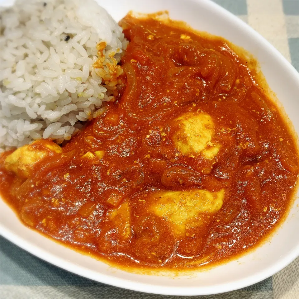 塩なしでも満足トマトささ身カレー|アスママさん