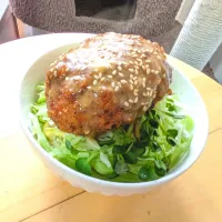 がっつりキャベツ入り鶏ミンチカツ丼✽辛子胡麻だれ|mi_neneco♪さん