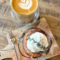 エスプレッソマフィンとカフェラテ☕️| ＊みお＊さん