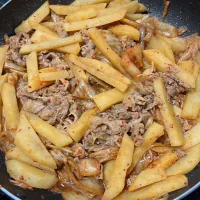 ジャガイモとキムチ肉炒め| まりりんさん