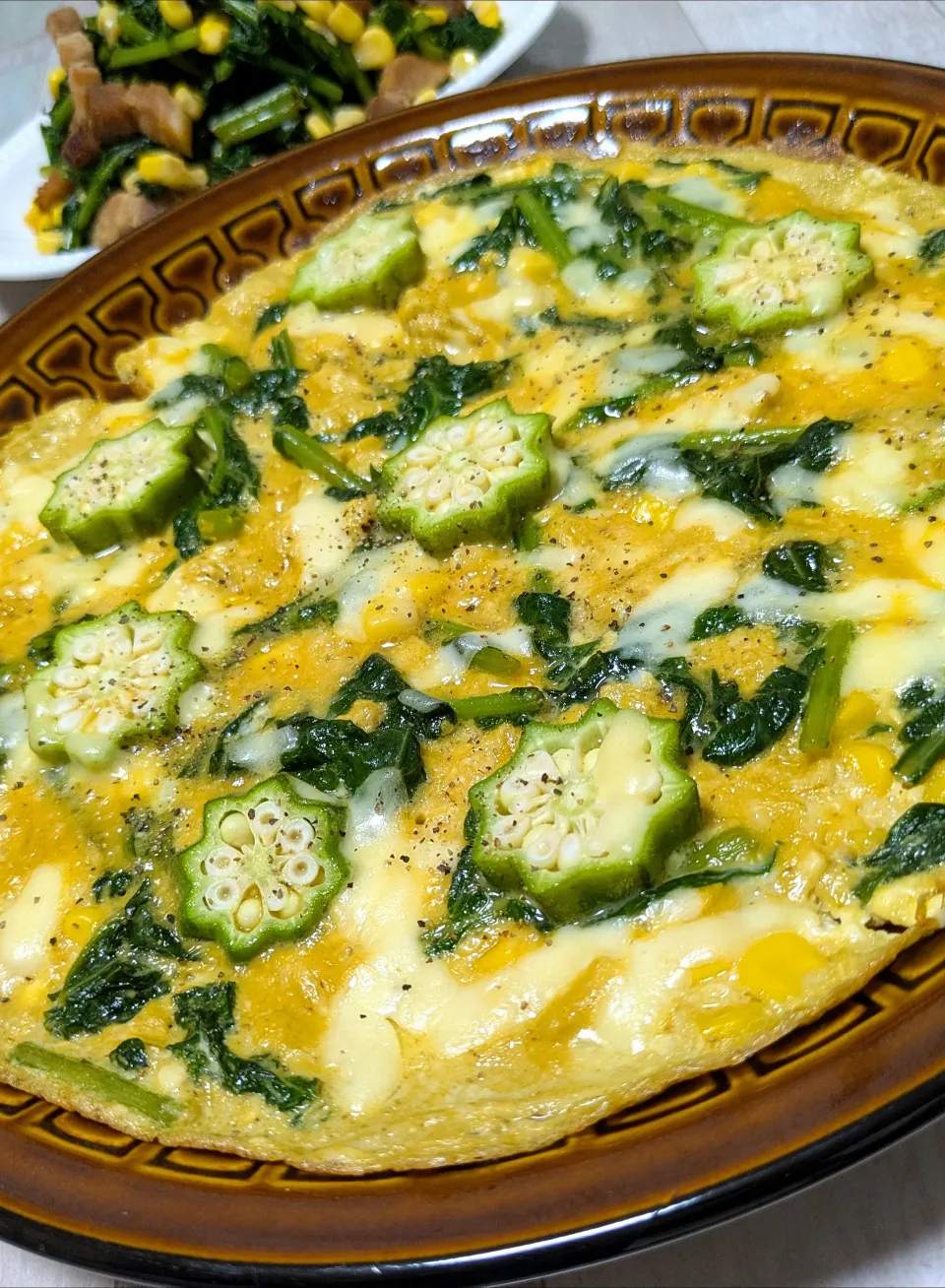 ダビデ⭐️＆大根菜のオープンオムレツ|ひとみんΨ(*´∀｀)Ψさん