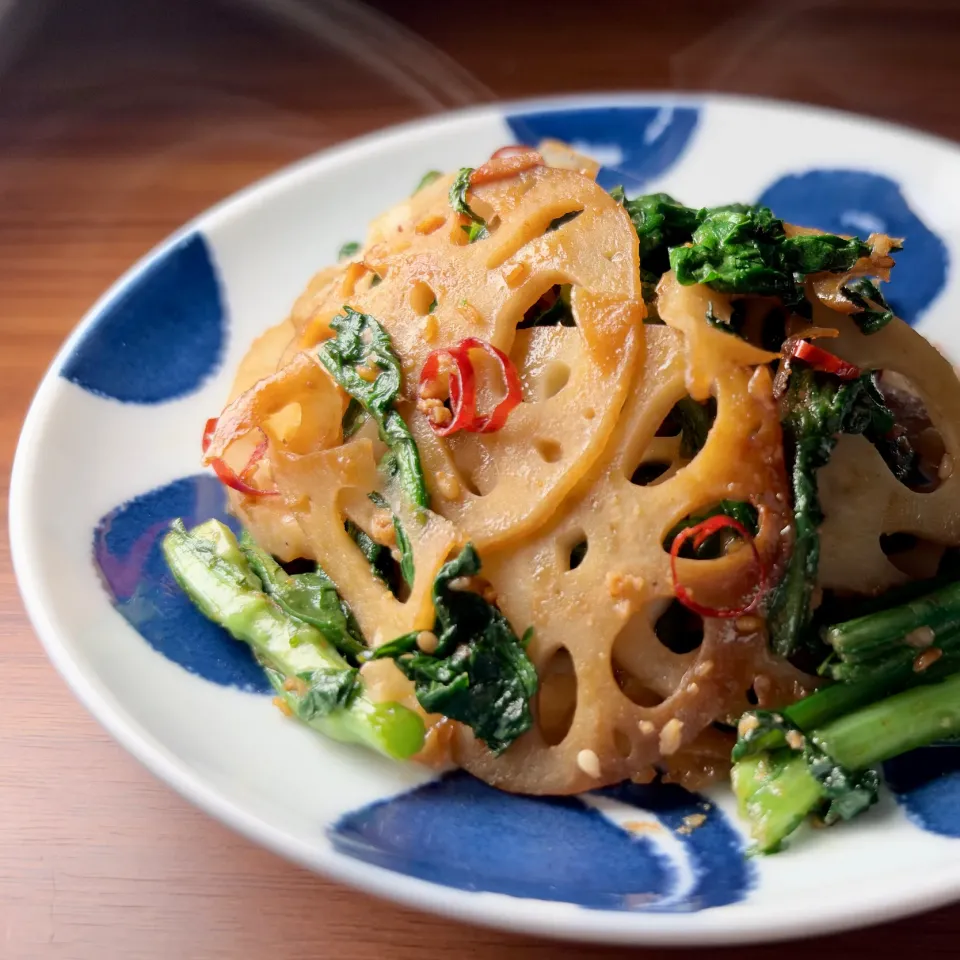 💫レシピ💫蓮根と春菊のきんぴら|biskesさん