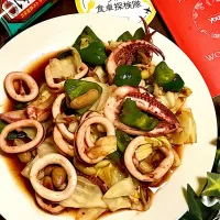 イカとピーナッツのヌクチャム炒め|あやめもちもちさん