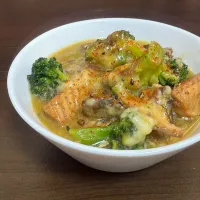 味噌サバ缶とブロッコリーとチーズの簡単おかず|ハルカさん