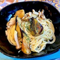 なすとシメジの和風しょうゆパスタ|リフルシャッフルさん