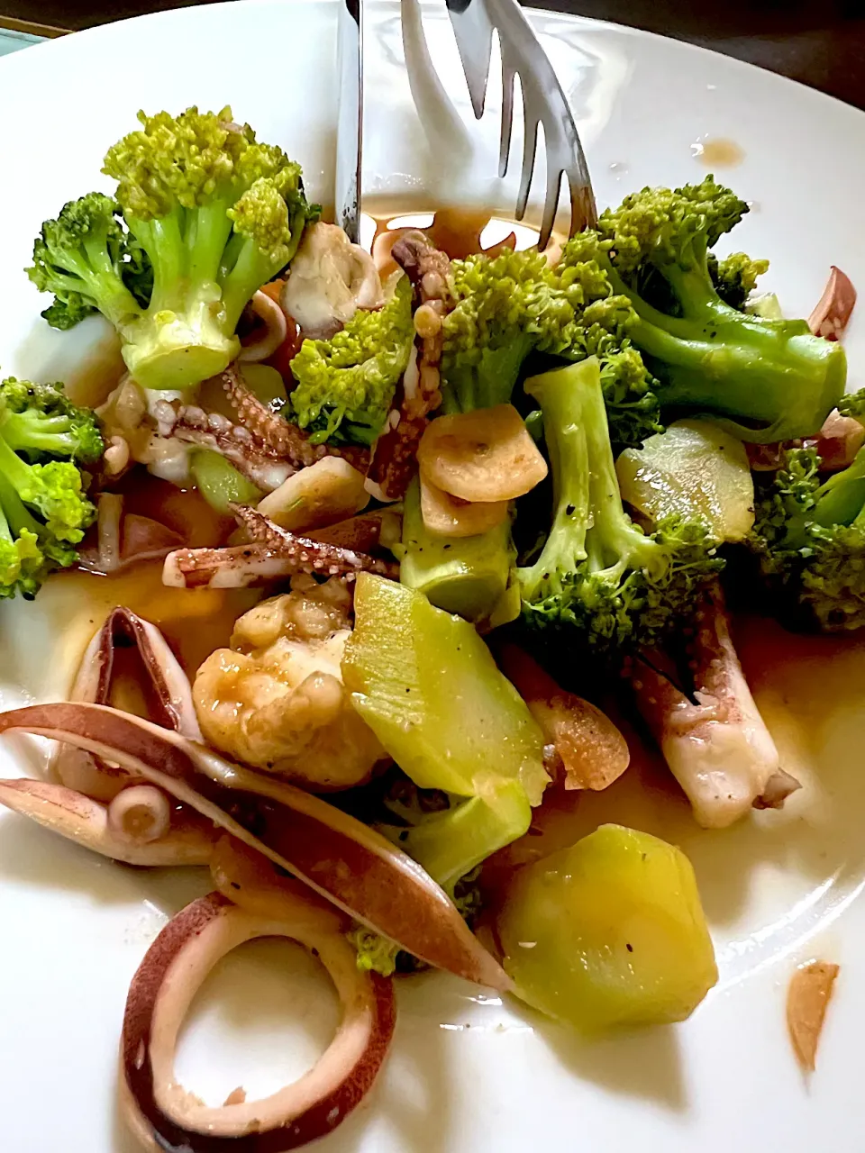 イカとブロッコリーのニンニク炒め|あささん