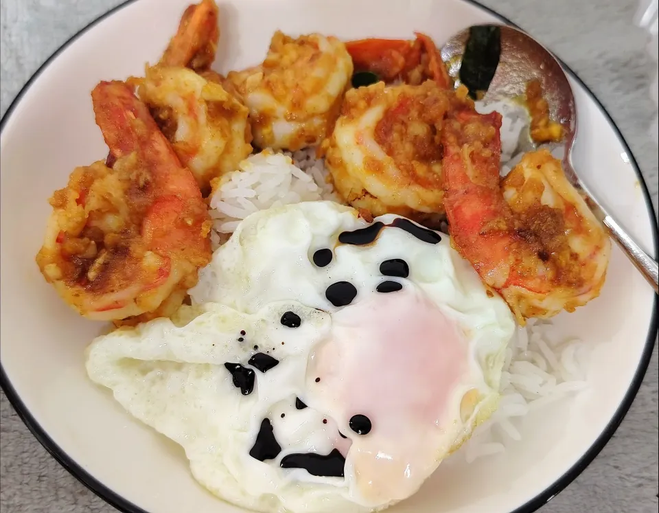 Salted egg prawns fried egg rice|🍒lynnlicious🍒さん