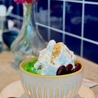  Cendol — Southeast Asia’s sweetest way to beat the heat!
Soft green pandan jelly, creamy coconut milk, and smoky palm sugar syrup come together over crushe|B&Bさん