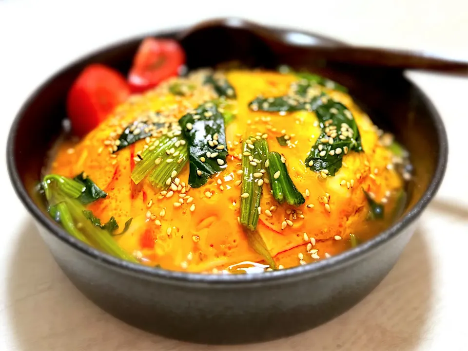 天津飯   。。本当はキムチ炒飯だったのに卵が食べたくなって即リメイク|tap.rinさん