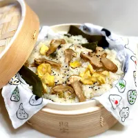 秋の味覚🍂蒸篭で松茸と栗のおこわ🌰🍄‍🟫