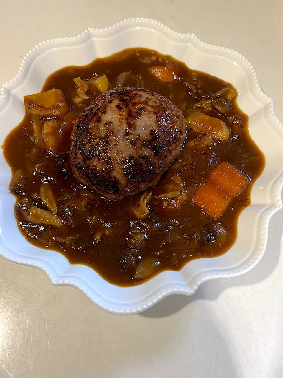 ビーフシチューハンバーグ|ルナピーボールさん