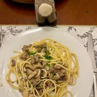 21 Boys & 野鳥's dish 2025/8/20   きのことサルシッチャのパスタ　Fettuccine with Savory Italian Sausage and Mushrooms| 21 Boys & 野鳥さん