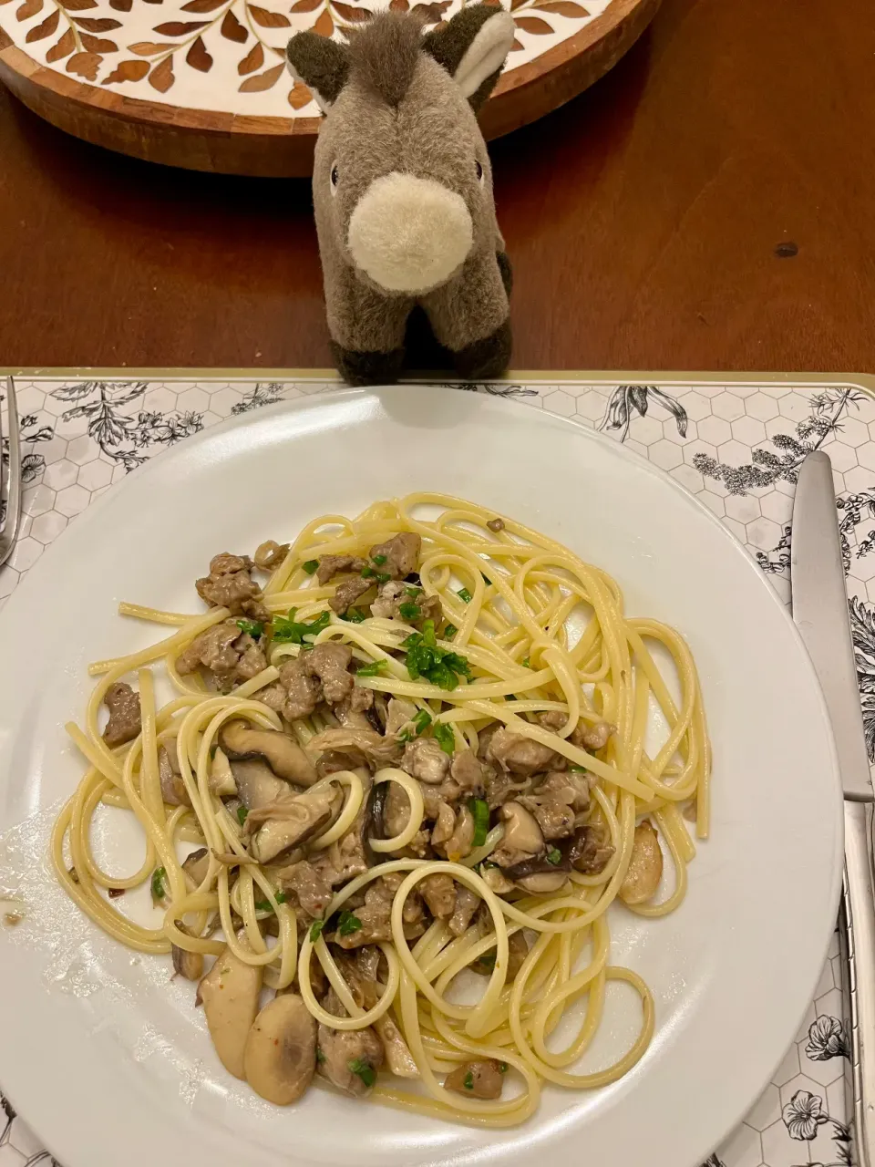 2025/10/30   21 Boys & 野鳥's dish 2025/8/20   きのことサルシッチャのパスタ　Fettuccine with Savory Italian Sausage and Mushrooms|21 Boys & 野鳥さん