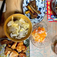 豚の生姜焼き　にんじんのラペサラダ　ごぼうの醤油炒め　舞茸と塩昆布の炊き込みご飯|週末だけ料理おっさんさん